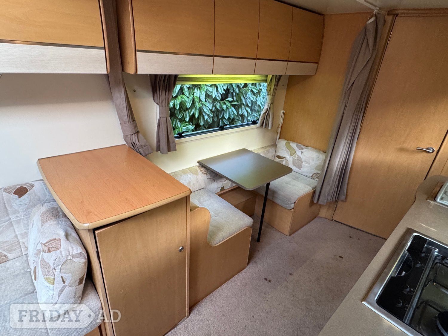 Bailey Pegasus 514 2010 4 Berth Caravan with Motor Movers and Side Dinette - Motorhomes & Caravans in Swanley