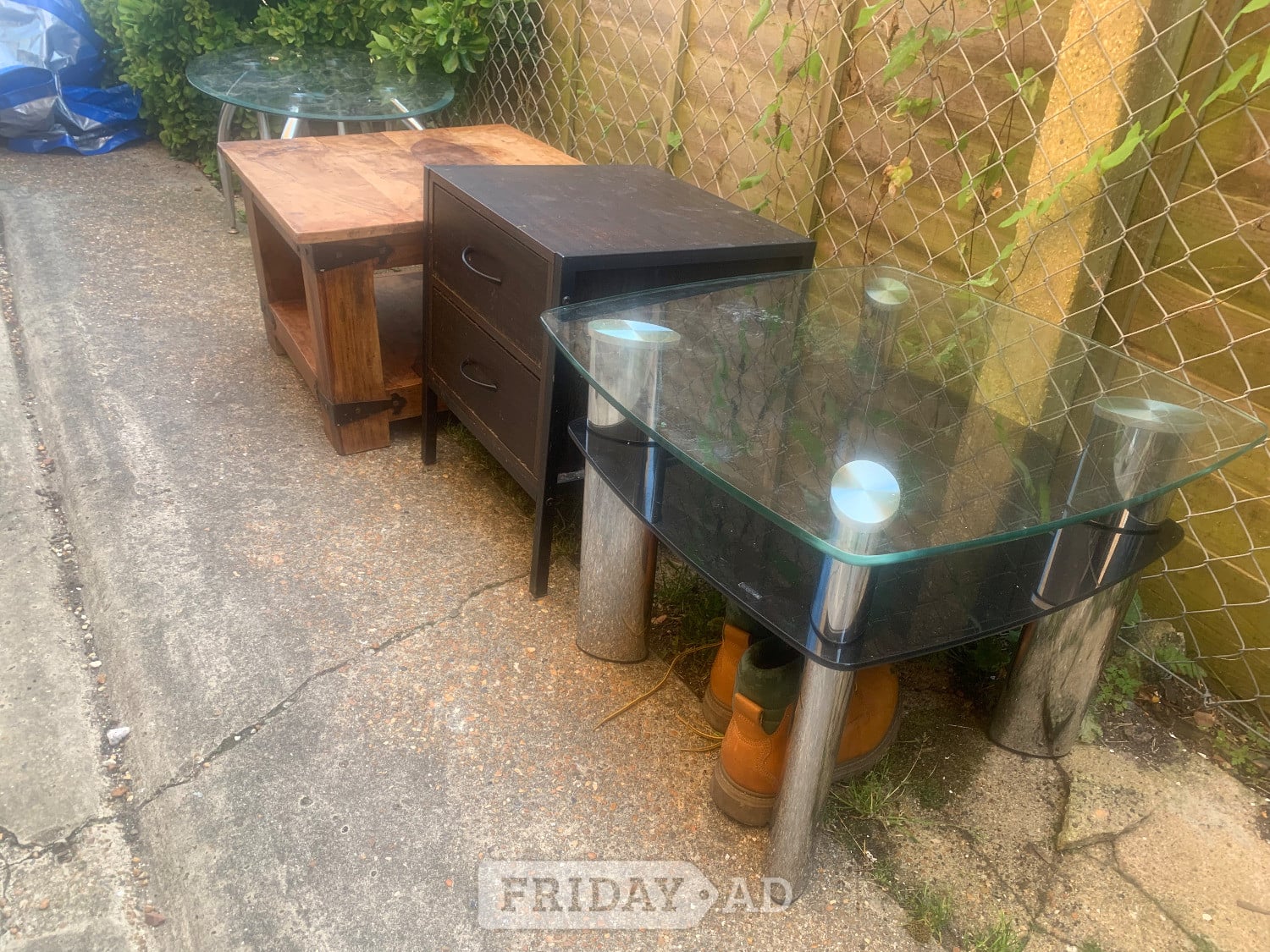 Coffee tables glass 2 and 2 wooden  - Furniture