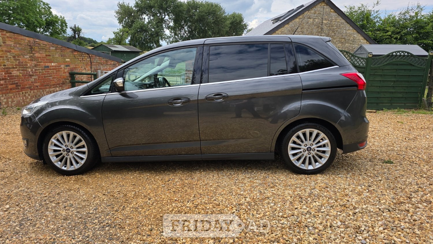 [ berth ]Ford Grand C-MAX