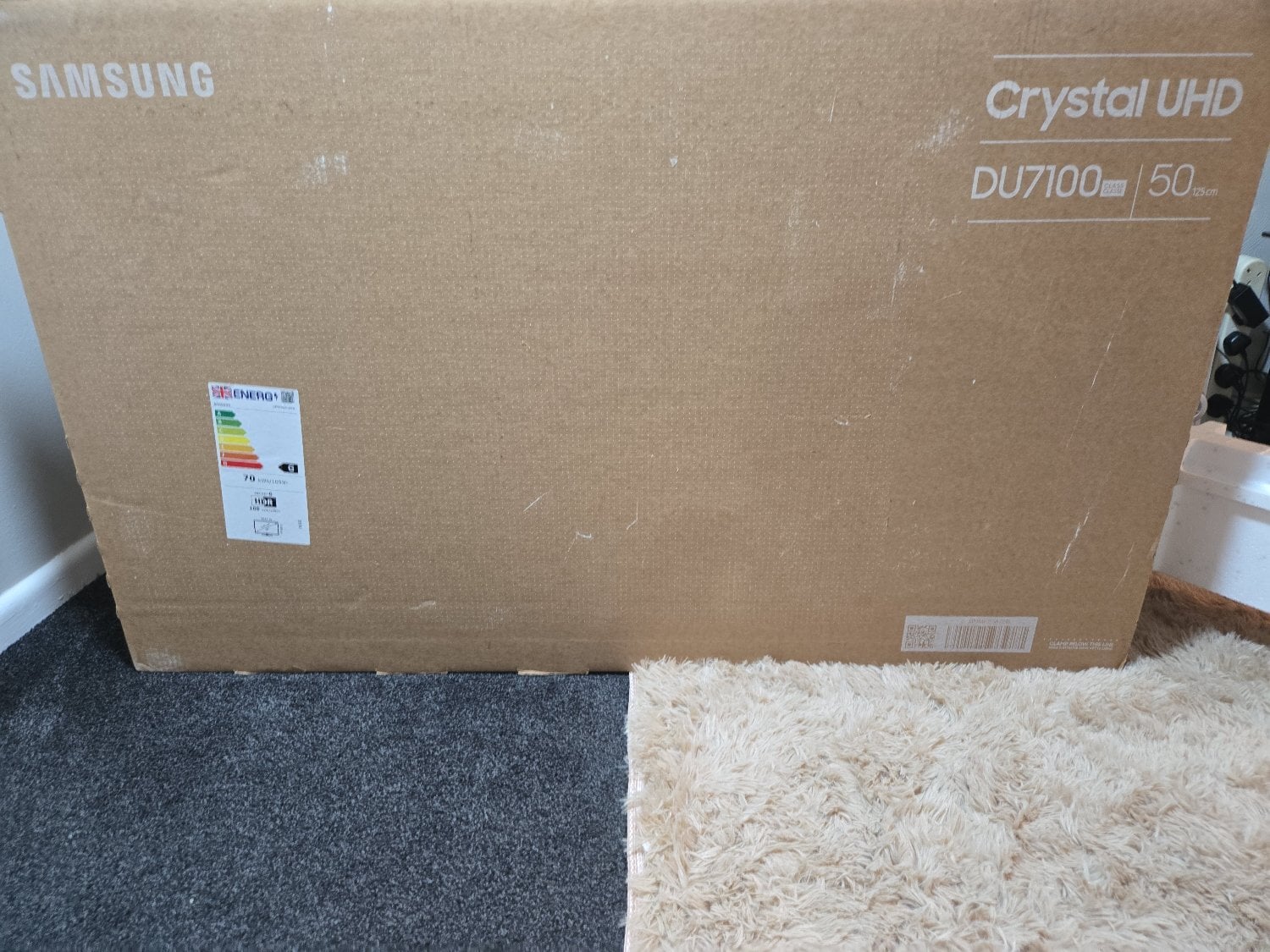 Steyning Samsung crystal 50 "tv