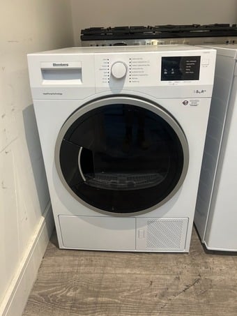 BLOMBERG HEAT PUMP CONDENSER DRYER 8KG