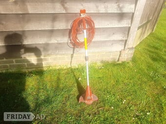 FLYMO GARDEN STRIMMER