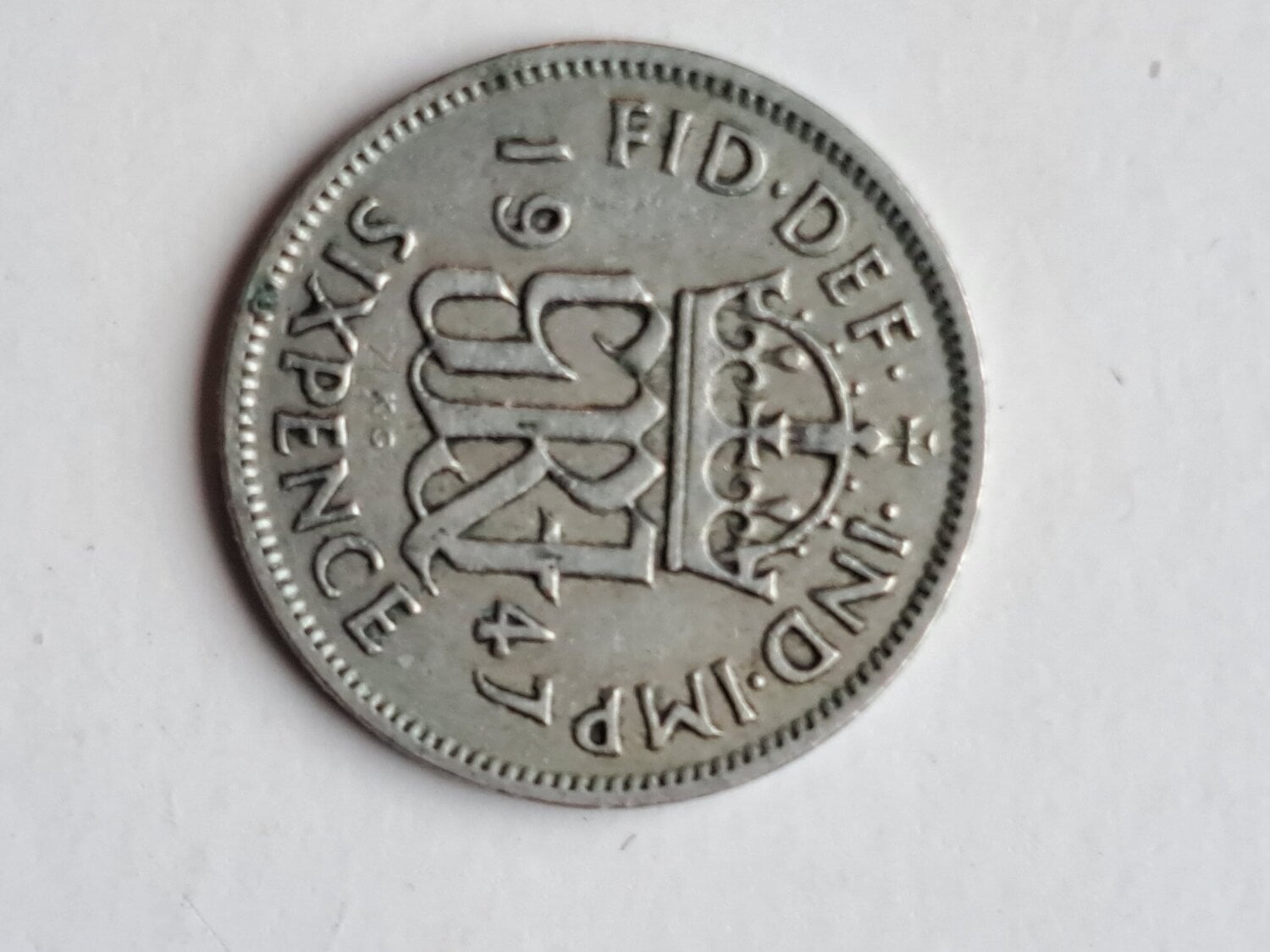 SMALL SILVER METAL COIN COLLECTION.  7 MIXED ENGLISH COINS.  USED - Antiques & Collectables