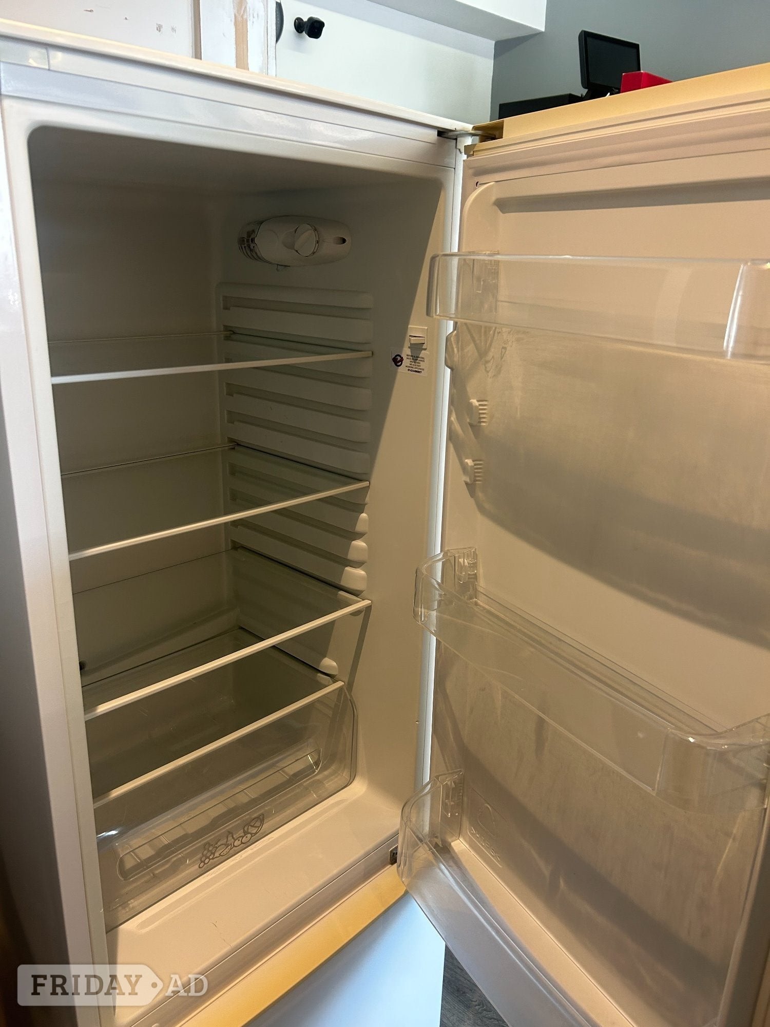 ZANUSSI 60/40 FRIDGE FREEZER
