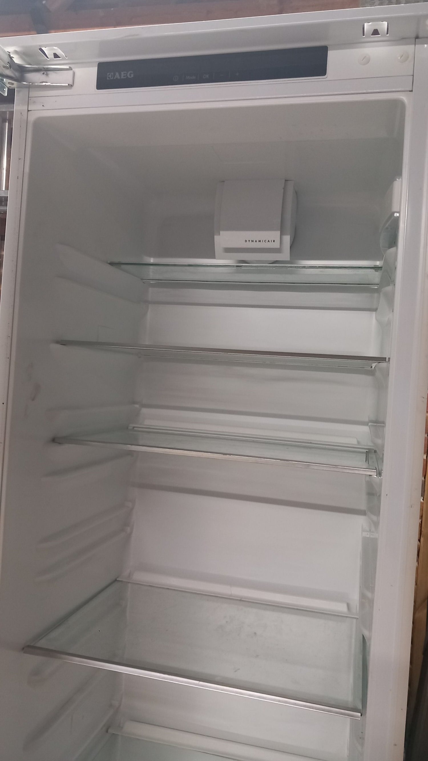 AEG built-in integrated fridge