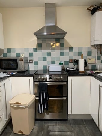 Freestanding GAS cooker/oven