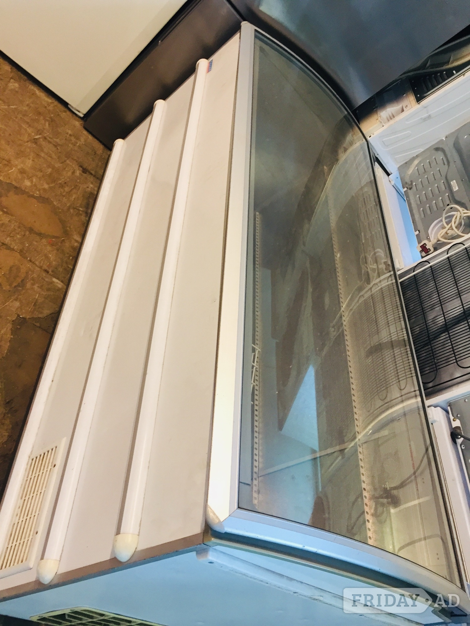 Commercial chest freezer in big size  600 litres .
