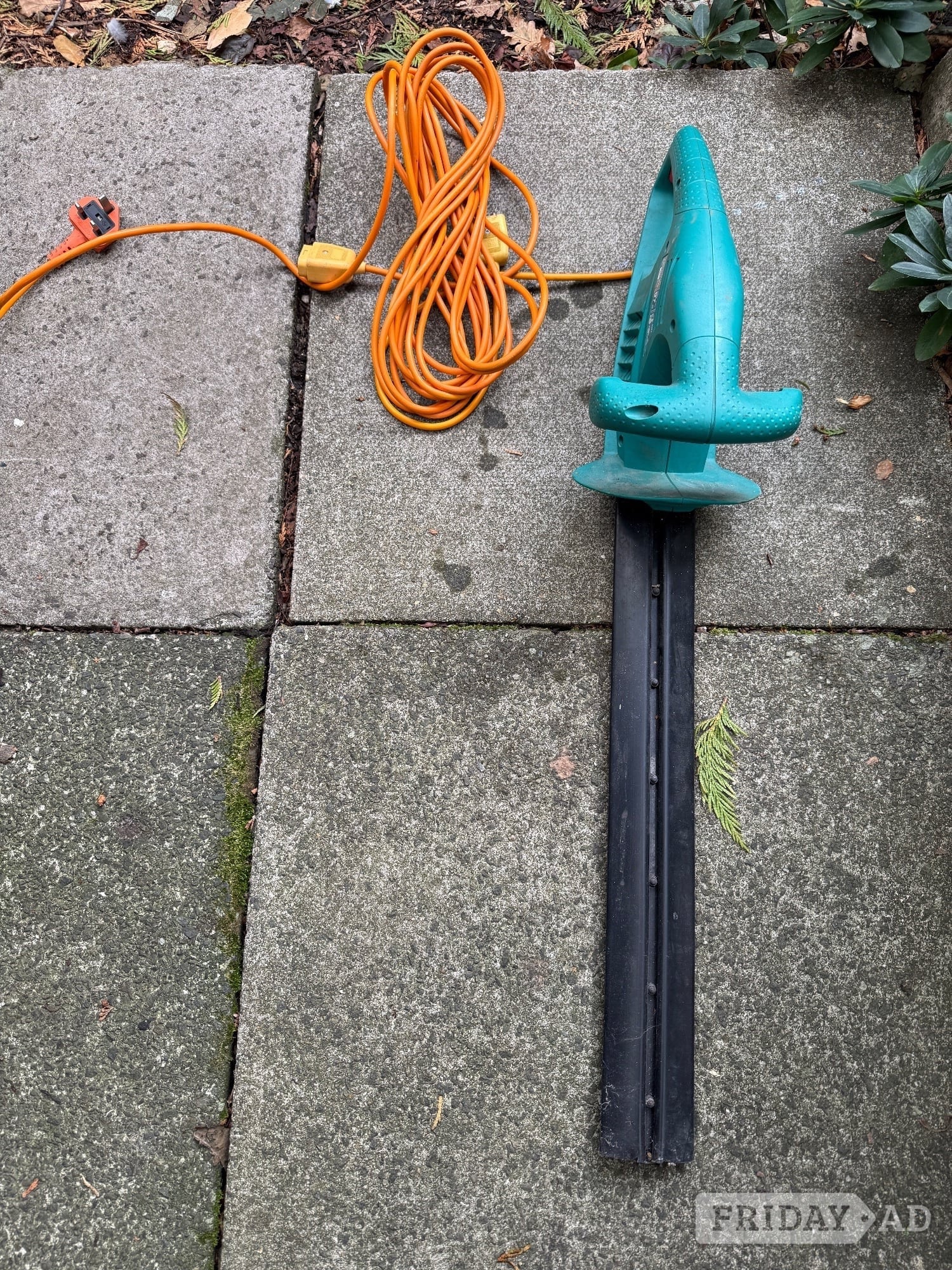 Bosch electric hedge trimmer AHS 50-16 in Worthing