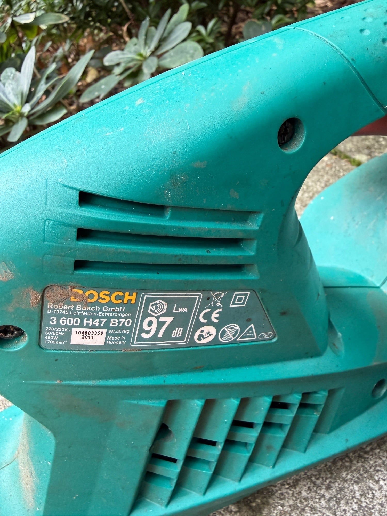 Bosch electric hedge trimmer AHS 50-16 - Garden in Worthing