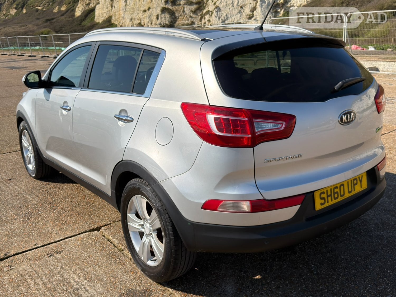 2010 Kia Sportage 2 - Long MOT - Panoramic Roof - ISOFIX - Cars in Brighton