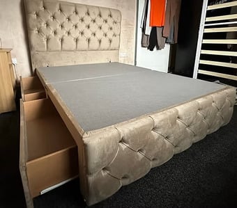 Double - Handmade ROMNEY Divan with 4 Drawers, Floor standing Hb 