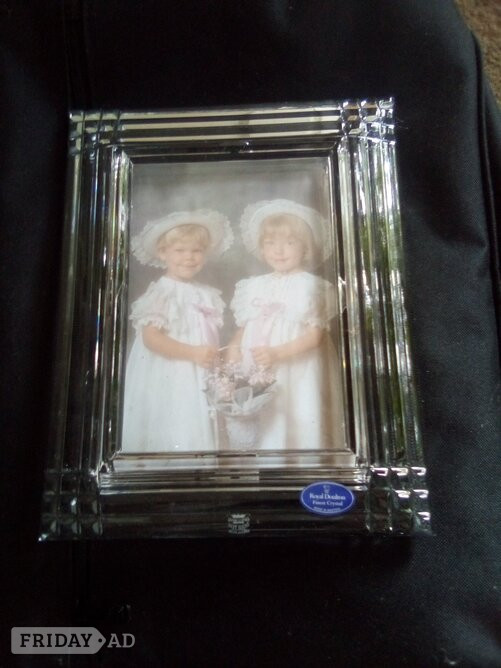 Picture frame, Royal Doulton finest crystal 10 X 8, brand new vin in St. Albans