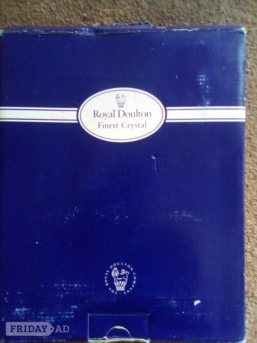 Picture frame, Royal Doulton finest crystal 10 X 8, brand new vin