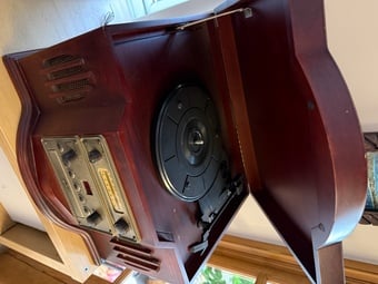 Vintage Record Player, CD Player & Radio Music Centre 