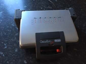 GRILL BY DeLonghi