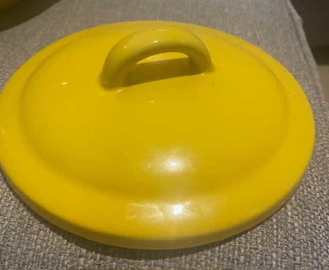 Colmans RARE Mustard Branded Large Casserole Pot Yellow Ex Cond