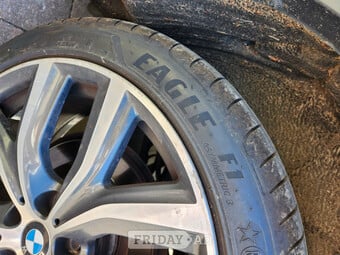 Goodyear 225/45/R1 9 RUNFLAT tyre.