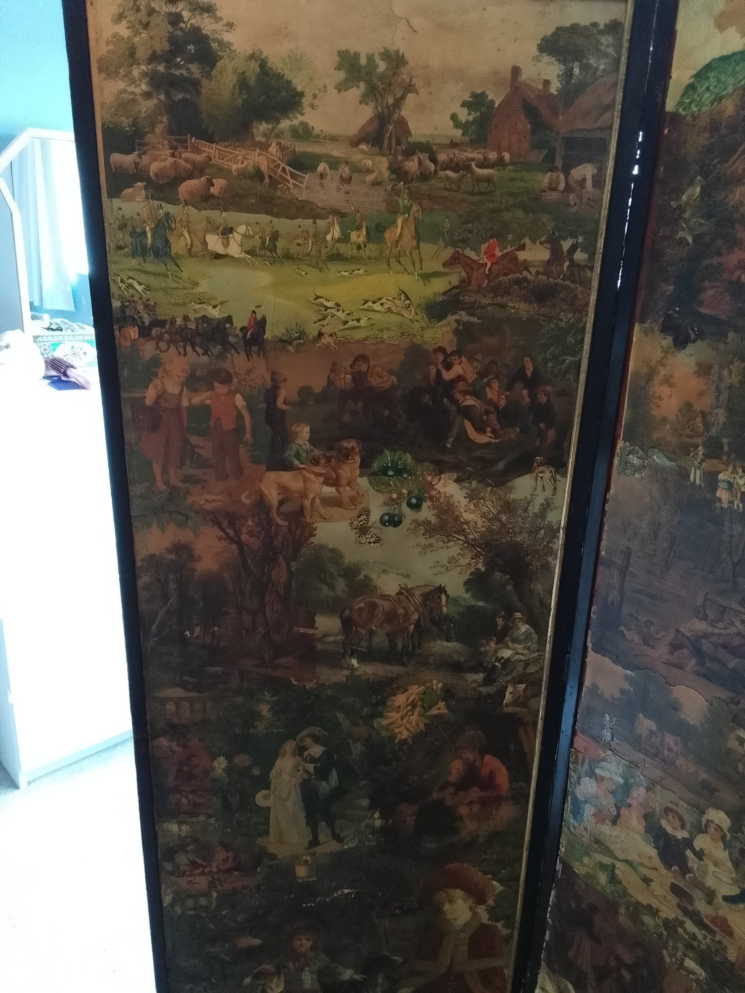 Victorian Decoupage Folding Screen - Antiques & Collectables in Hastings