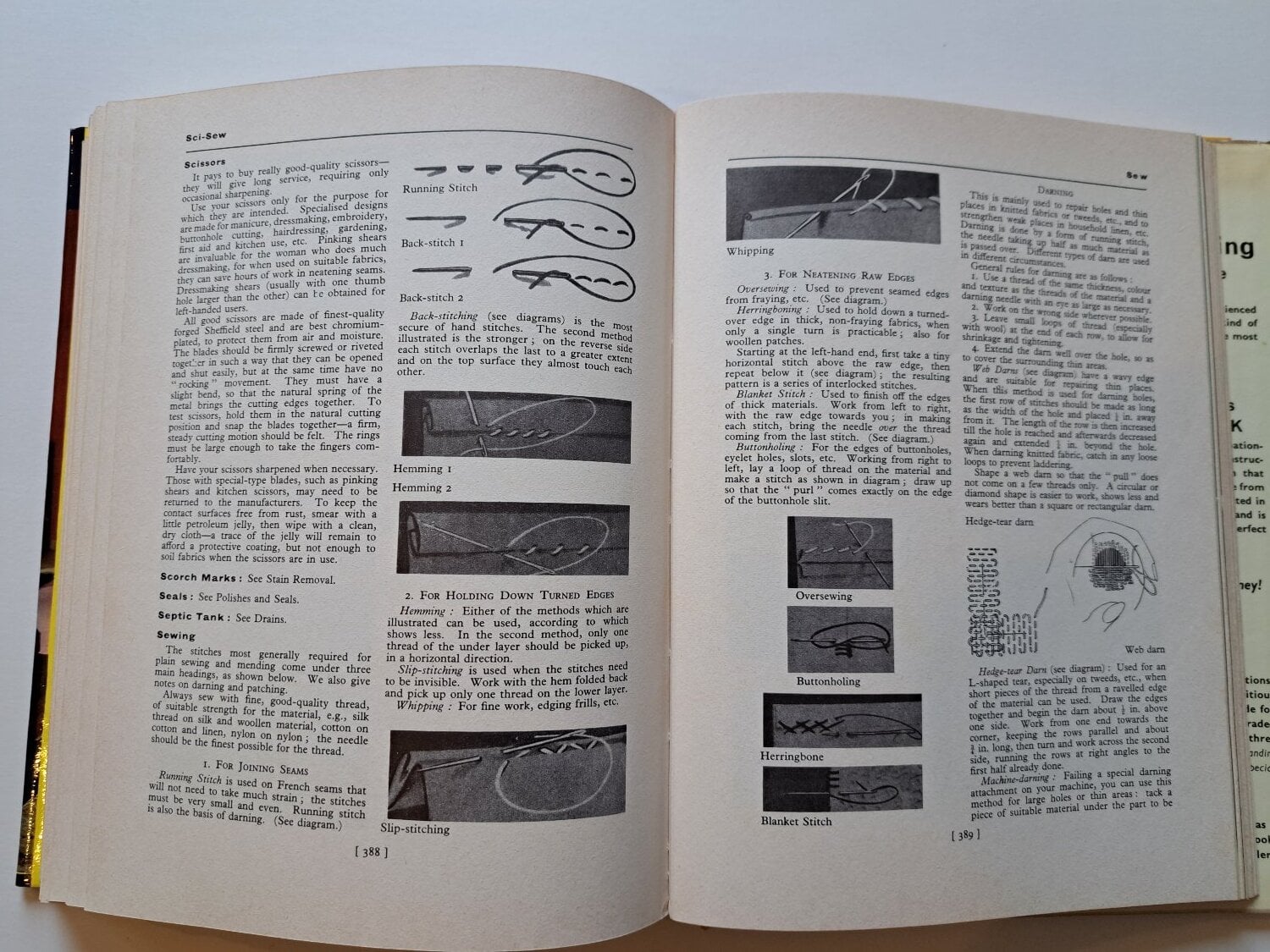 VINTAGE 1968 GOOD HOUSEKEEPING HOME ENCYCLOPAEDIA - Movies, Games, Books & Music in Hartley Wintney