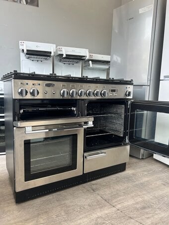 RANGEMASTER - PROFESSIONAL PLUS DUEL FUEL COOKER