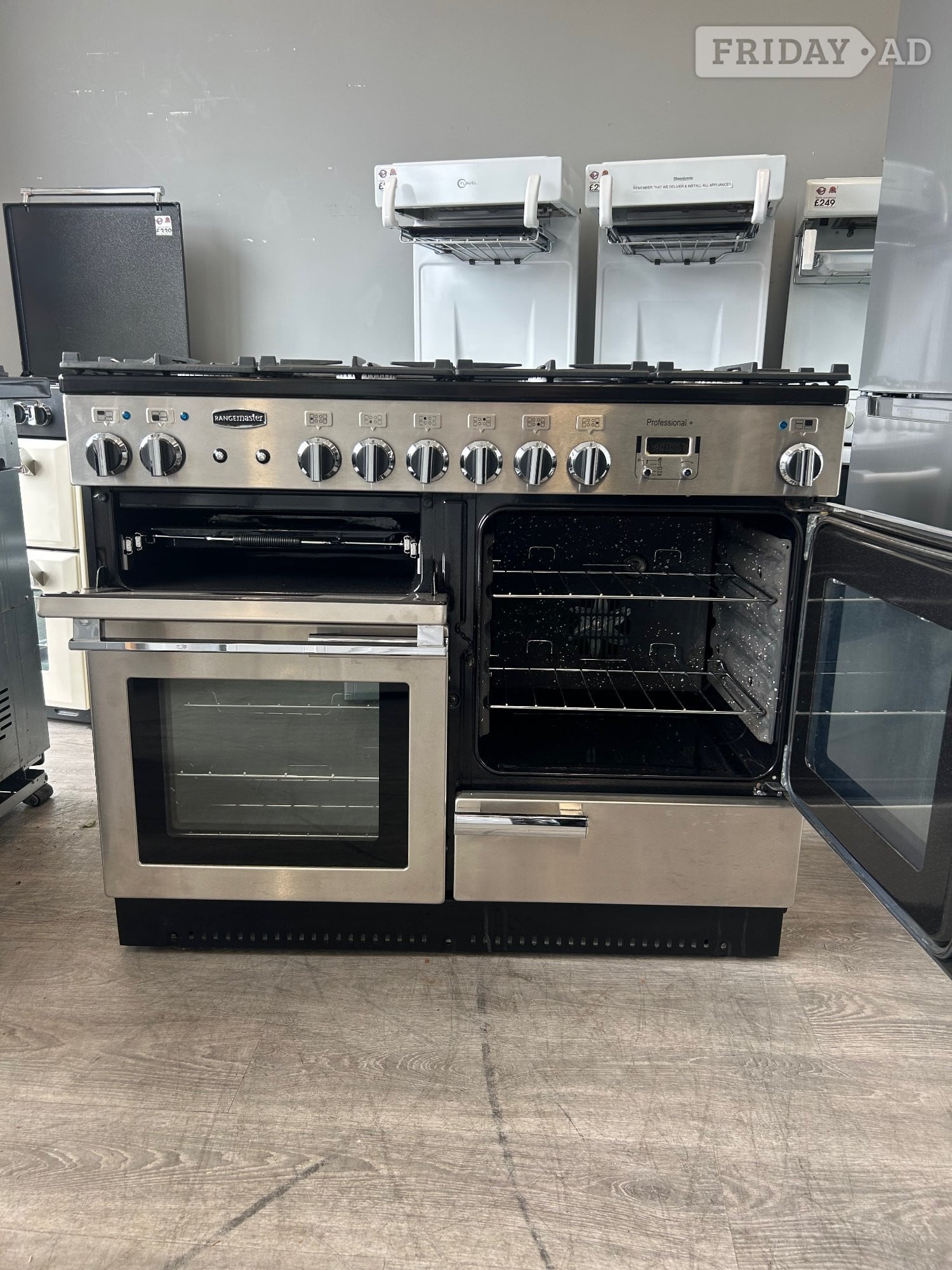 RANGEMASTER - PROFESSIONAL PLUS DUEL FUEL COOKER
