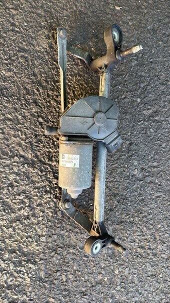 Vauxhall Corsa D Front Wiper Motor Linkage 13182342