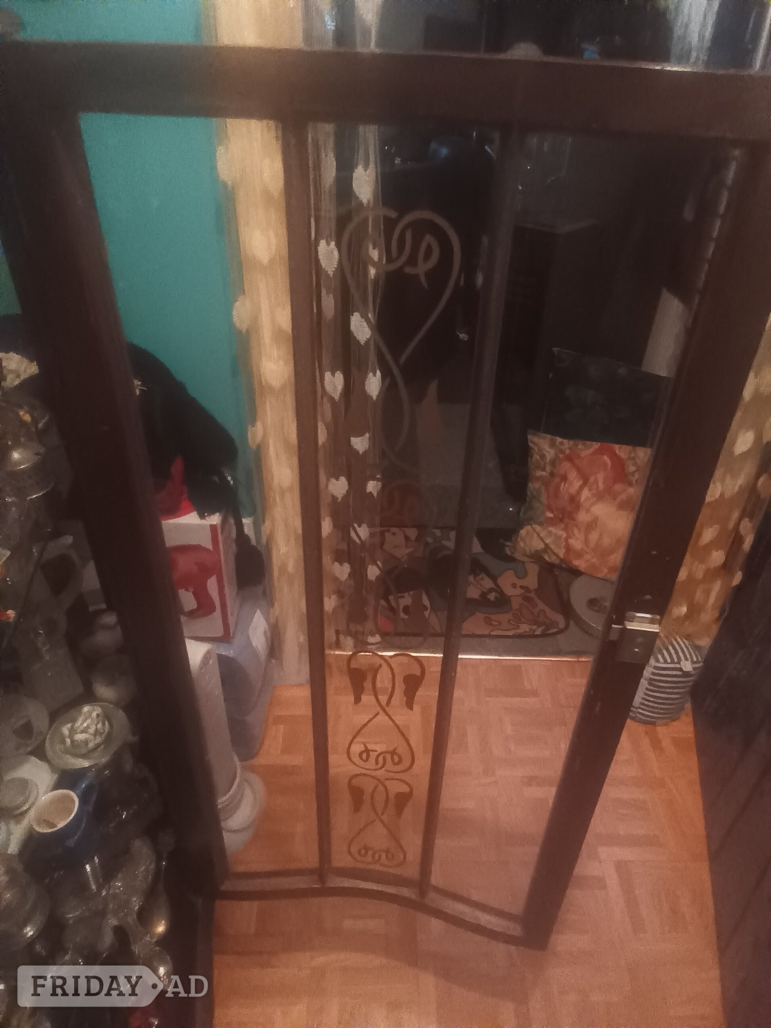 Milton Keynes 50s China Cabinet