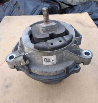 BMW X3 F25 Left Engine Mount 22116855721 22116785713
