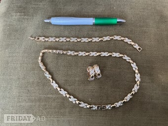 Beautiful jewellery set 
