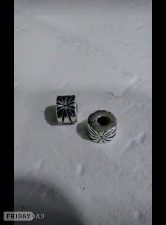 Pandora clip charm