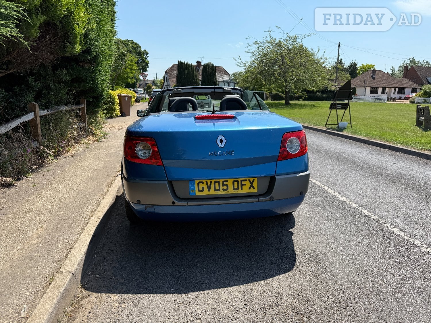 2005 Renault Megane 2.0 petrol,ULEZ,Convertible,coupe,leather,vau - Cars