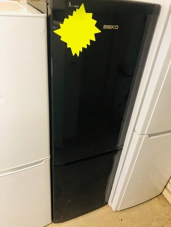 Black Beko frost free A+class fridge freezer.