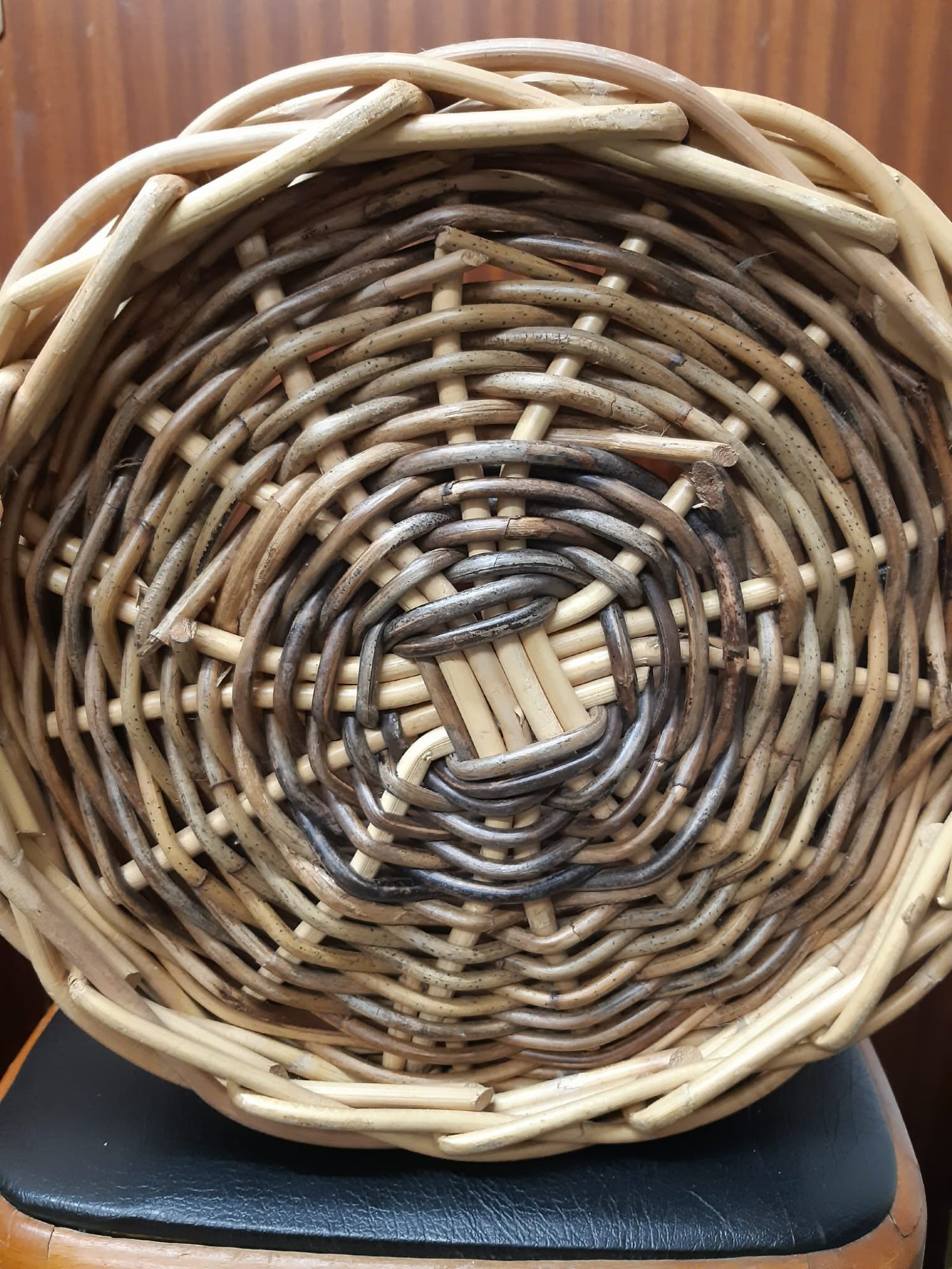 Bexhill-On-Sea STURDY 12" TALL WICKER LOG BASKET. VERY GOOD CONDITION.