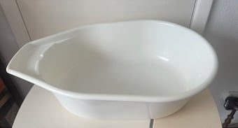 White baby bath