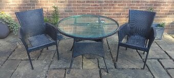 Garden Table & 2 Chairs