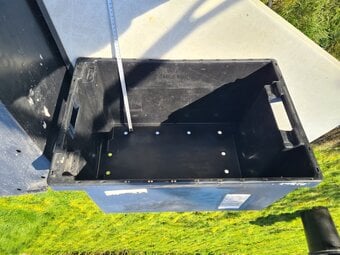 Strong plastic stackable STORAGE/moving/workshop/DIY/hobby BOXES