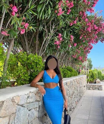 Enjoy yourself this evening with our Sexy Ava!