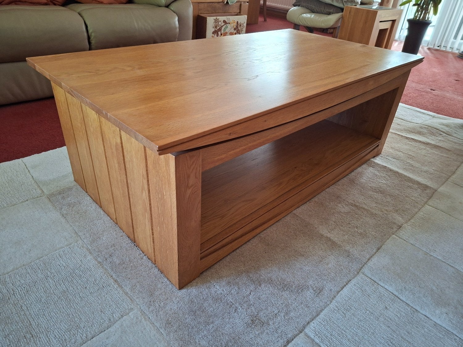 LARGE  SOLID OAK COFFEE TABLE 130 cm by 70 cm wide by 45 cm tall in Storrington