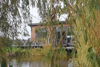 Luxury Holiday Lodge with stunning lake side views