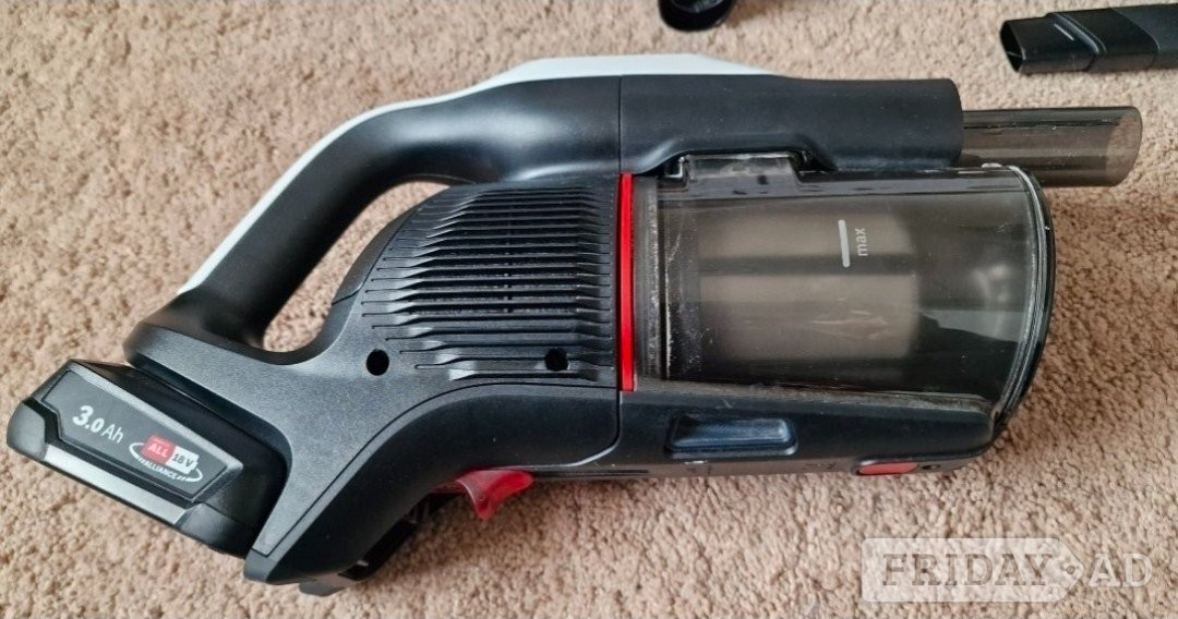 Bosch Unlimited 9 cordless vacuum, as new, boxed