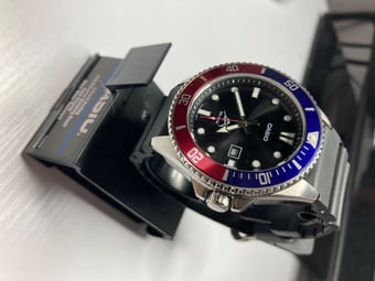 Men’s Casio dive watch
