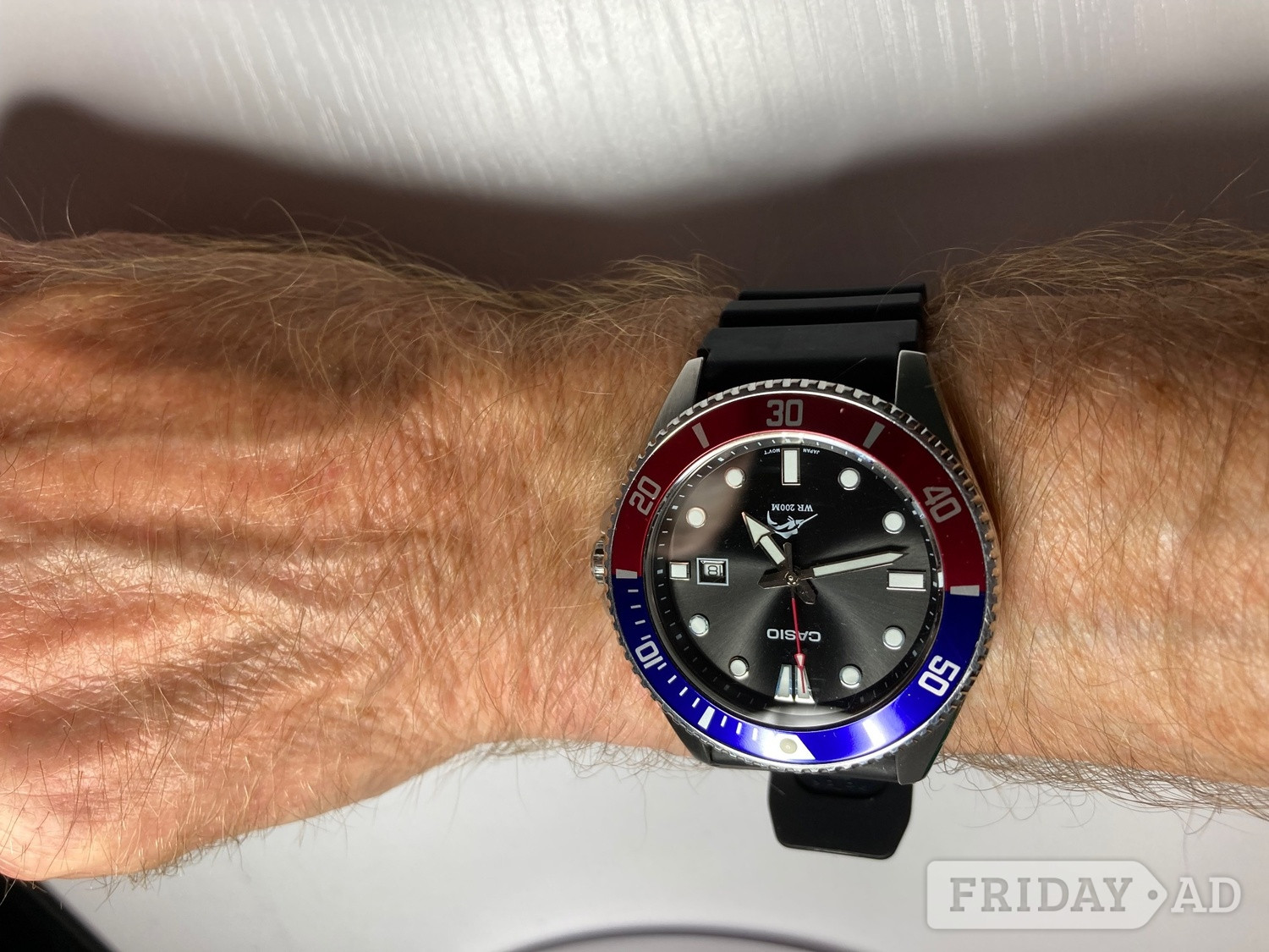 Men’s Casio dive watch