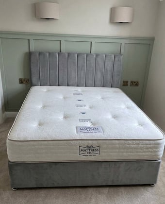 Never Used !! Grey Double Size Divan Bed With Full Form Mattress 