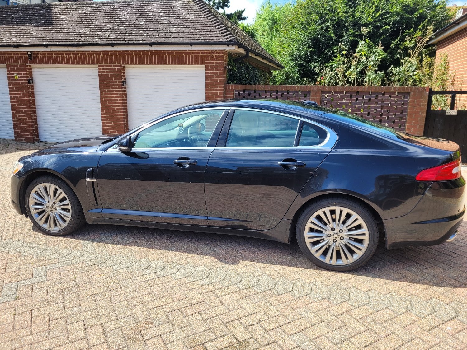 [ berth ]Jaguar XF
