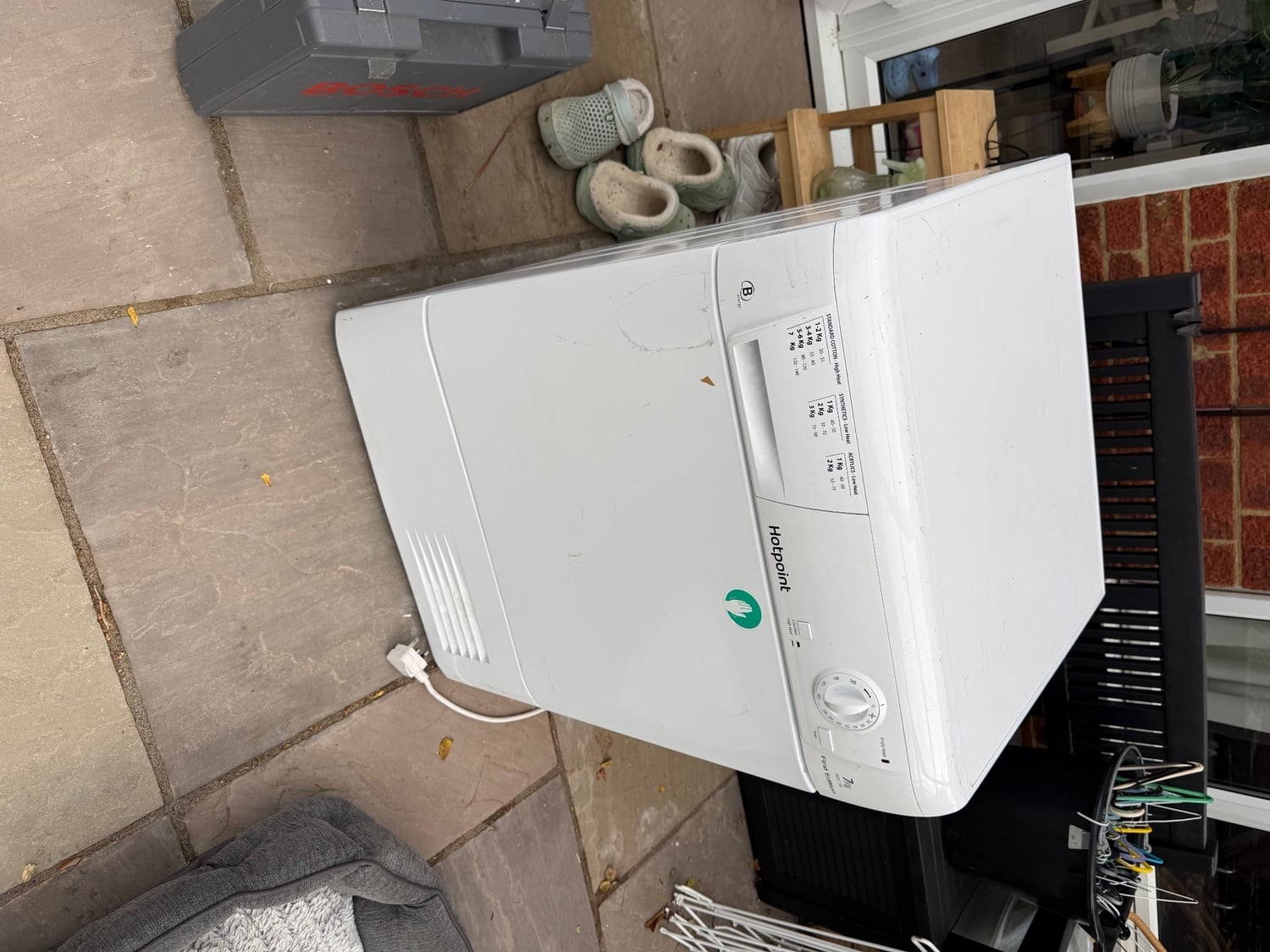 Hotpoint FETC 70 7kg condensed dryer