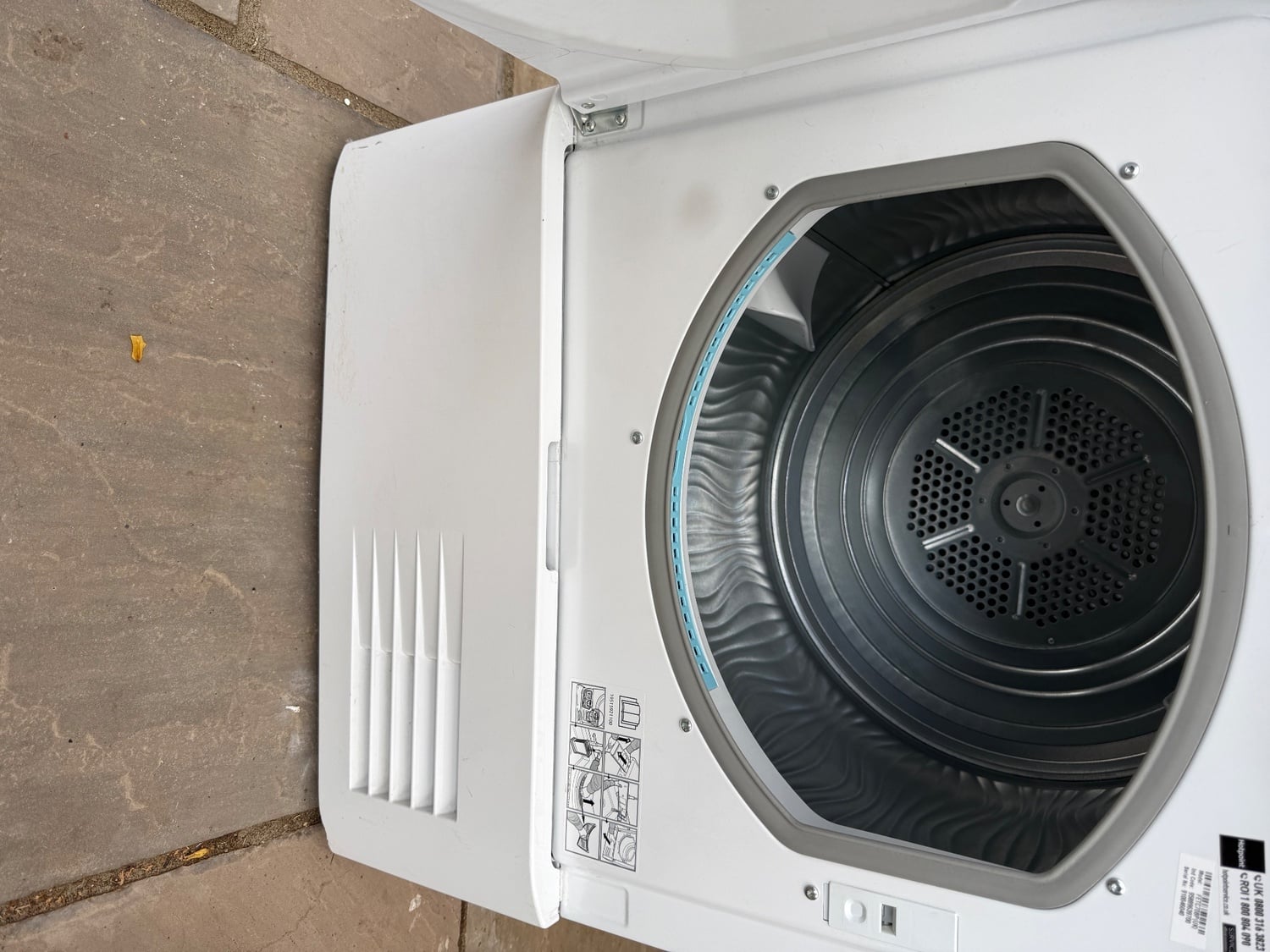 Hotpoint FETC 70 7kg condensed dryer - Home Appliances in Burgess Hill