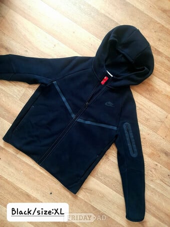 Unisex black Nike hoodie