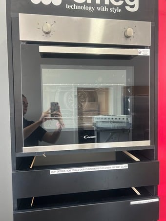 CANDY BUILT IN SINGLE OVEN