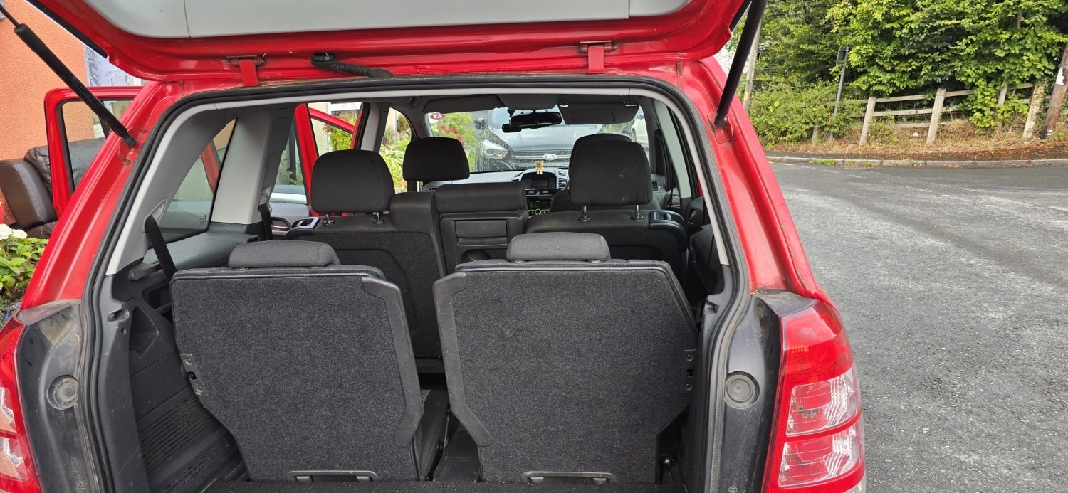 Vauxhall zafira 7 seater - Cars