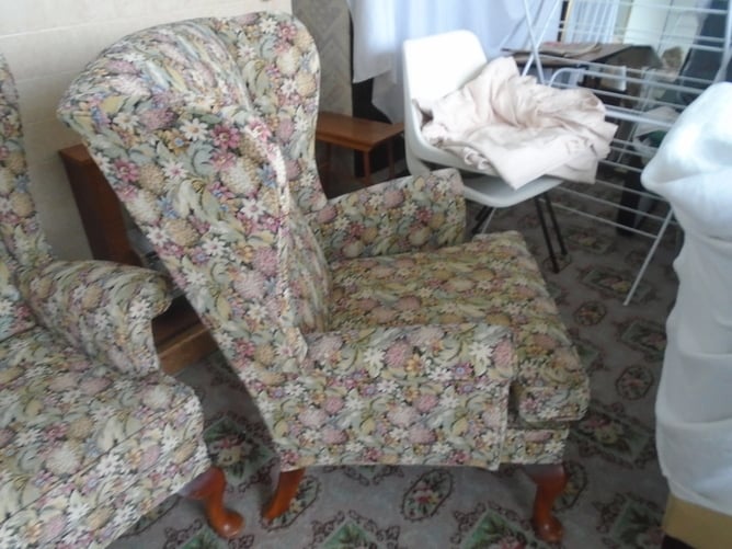 1 parker knoll /high back/wing fireside chair